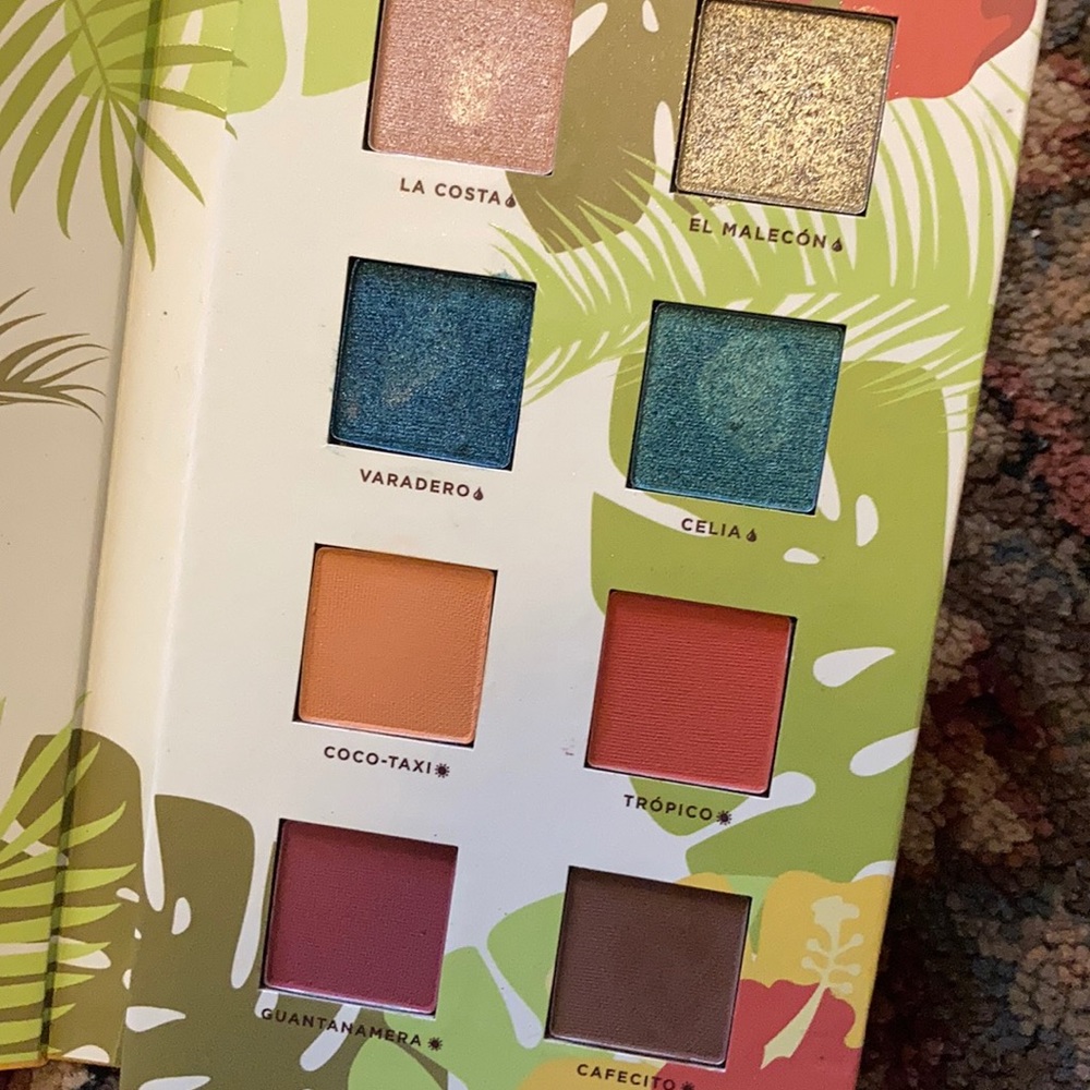 Alamar Eyeshadow Palette